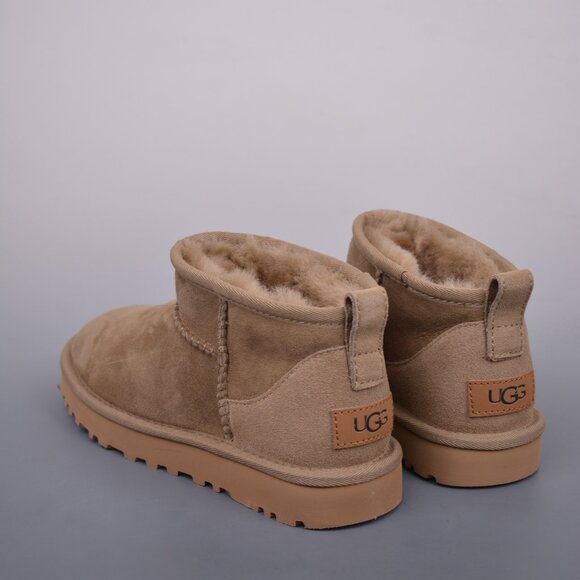 UGG Classic Ultra Mini Boots - Picture 3 of 9